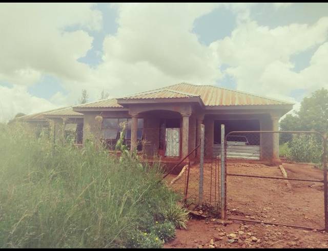 3 BEDROOM HOUSE FOR SALE IN MAKHUVHA